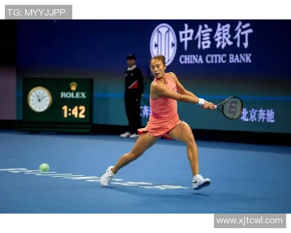 深圳网球队在世锦赛中的灵活应变能力展现出色表现与战术智慧