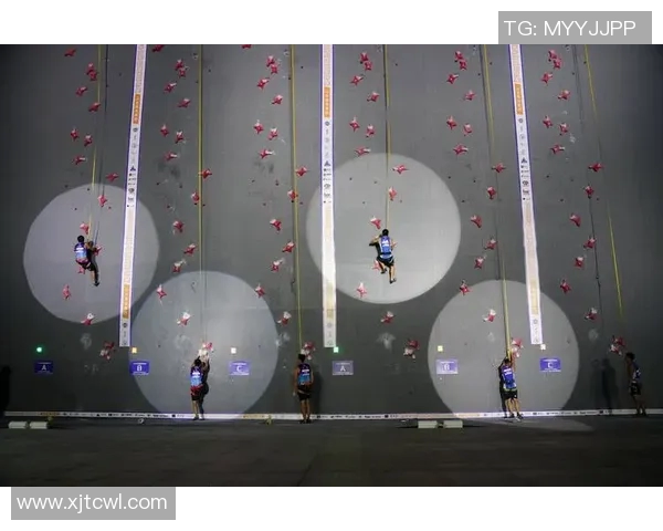 广州攀岩队在世界攀岩锦标赛中以64分稳居积分榜首位 广州攀岩队在世界攀岩锦标赛中以64分稳居积分榜首位